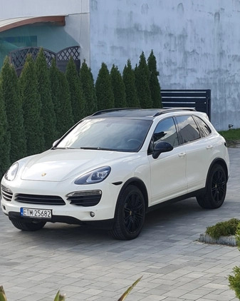 Porsche Cayenne cena 99900 przebieg: 350000, rok produkcji 2011 z Biecz małe 352